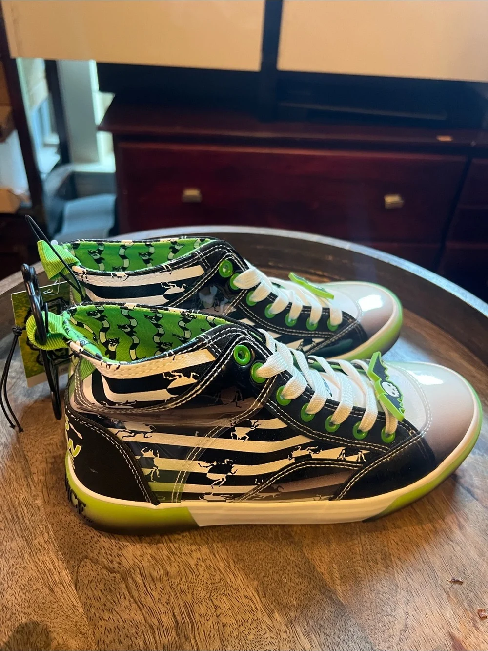 Kids High-Top Sneakers in Black & Lime Green
